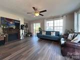 606 Carpenter Street - Photo 5