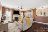 1946 Wilrose Place - Photo 10