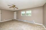 219 Roslyn Drive - Photo 10