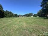 000 Miller Avenue - Photo 3