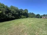 000 Miller Avenue - Photo 4