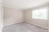 8410 Cricket Lake Drive - Photo 32