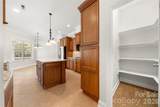 11316 Warfield Avenue - Photo 13