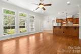 11316 Warfield Avenue - Photo 16
