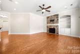 11316 Warfield Avenue - Photo 18