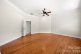 11316 Warfield Avenue - Photo 23