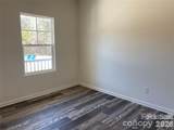 1662 Nicholas Way - Photo 3