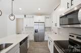 2037 Crooked Oak Lane - Photo 10