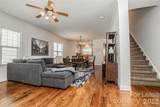 315 Woodvale Place - Photo 8