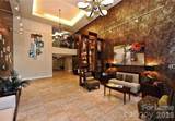 701 Royal Court - Photo 17