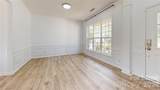 2536 Coltsgate Road - Photo 4