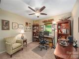 323 Hawks Crest Drive - Photo 17