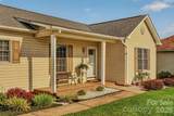 1425 Farmington Hills Drive - Photo 2