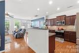9945 Kings Parade Boulevard - Photo 14