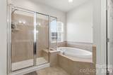 9945 Kings Parade Boulevard - Photo 25