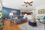 9945 Kings Parade Boulevard - Photo 9