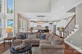2109 Goddard Way - Photo 9