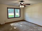128 Hillcrest Drive - Photo 2