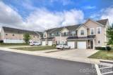 2704 Silverthorn Drive - Photo 2