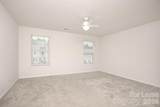 2704 Silverthorn Drive - Photo 13