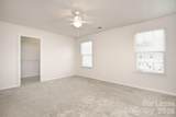 2704 Silverthorn Drive - Photo 14