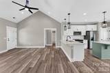 1024 Speight Road - Photo 9
