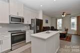 421 Spearfield Lane - Photo 3
