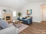 1037 Ridgefield Circle - Photo 2