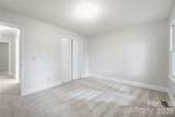 17047 Pond Road - Photo 23