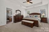 15718 Gallant Ridge Place - Photo 13