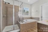15718 Gallant Ridge Place - Photo 17