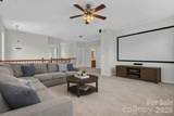 15718 Gallant Ridge Place - Photo 18