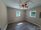 2621 Greenbriar Road - Photo 9