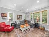 1560 Country Club Drive - Photo 4