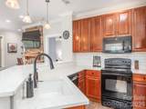1560 Country Club Drive - Photo 8