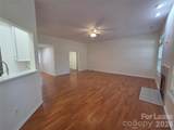 112 Spring Grove Drive - Photo 9
