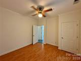 18009 Kings Point Drive - Photo 11
