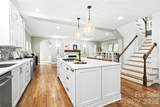 1825 Lombardy Circle - Photo 10