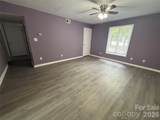 1920 Countrymens Court - Photo 19