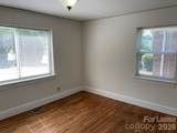 1308 Kings Drive - Photo 7