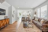 324 Laura Elizabeth Lane - Photo 3