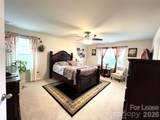 1031 Winnett Drive - Photo 14