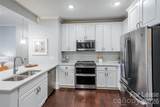 511 Queens Road - Photo 2