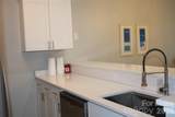 17919 Kings Point Drive - Photo 3