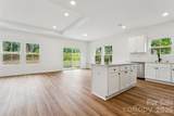 1004 Oak Hill Drive - Photo 11