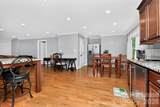 9704 Saddle Avenue - Photo 22