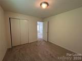 3015 Meadow Knoll Drive - Photo 18