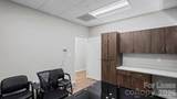 9719 Northeast Parkway - Photo 16