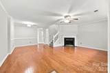 3274 Summercroft Lane - Photo 1