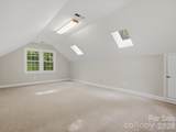 401 Brenwyck Court - Photo 32